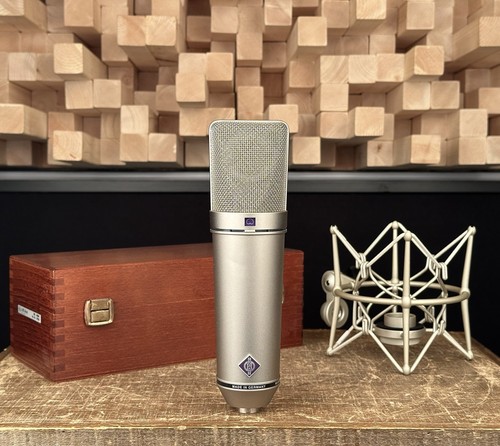 Neumann ai condenser - 87,
