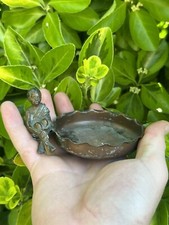 Empty Pocket & Nubia & circa