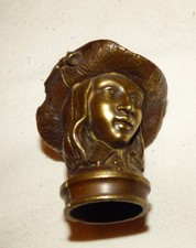 PETIT MOULE  BRONZE FIGURINE HOMME AU CHAPEAU à LA PIPE (sur le chapeau)