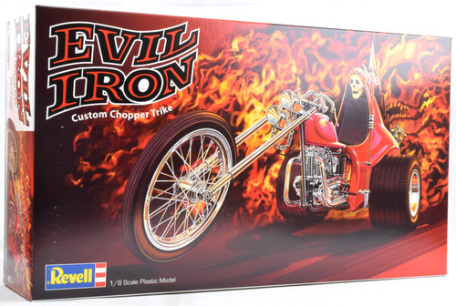 Revell evil iron scale - 1/8,
