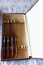 VINTAGE BOITE AVEC 4 VIEUX