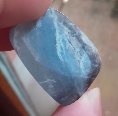 15.3gr 27x24x15mm fluorite