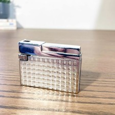 Briquet vintage Silver Match chromé quadrillé – Design masculin rétro à gaz 1970