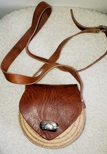 sac à main artisanal en Cuire et Osier 