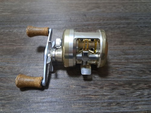 Moulinet pêche eau - de,