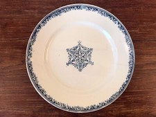 Plat ancien en faience TERRE