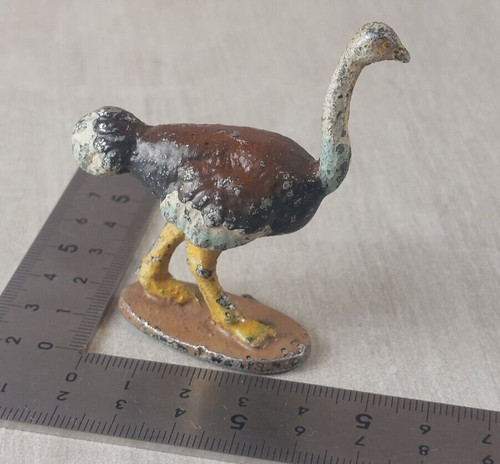 Ancienne figurine alu - ancienne, en