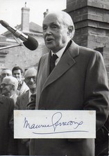 PHOTO DEDICACEE MAURICE GENEVOIX - Ecrivain - 12,5x18 cm