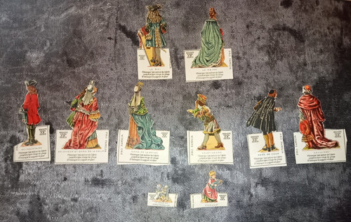 Lot anciennes figurines - , carton
