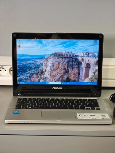 Asus tp300l core i3 - 13.3"/core, i3/