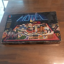 jeu de société hotel de mb bon etat et complet avec notice
