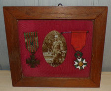 médaille  legion d'honneur + croix de guerre  + photo  14/18 SOUS CADRE  WW1