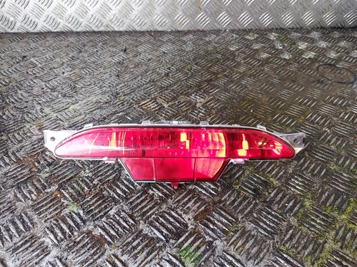 Feu stop hayon peugeot - 208, i