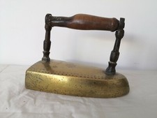  FER A REPASSER  daté 1830 ANCIEN à LINGOT en Bronze  POIGNEE en BOIS