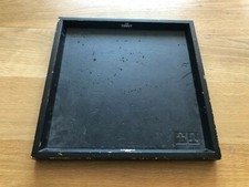 Usagé - Plateau D'Exposition