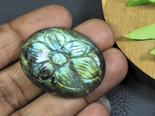 Cabochon ovale sculpture multi