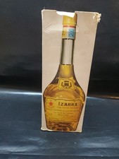 IZARRA Jaune 43 degrés Vintage Année 1970   70CL vieille liqueur Bayonne