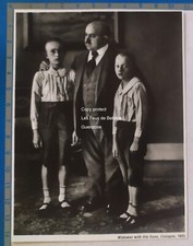 WIDOWER and his sons in 1925 AUGUST SANDER  photo document cutout