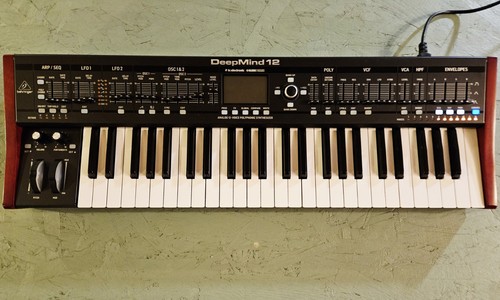 Behringer deep mind - deep, 12