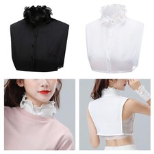 Faux col à volants pour