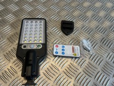 lampe exterieur lumiere led solaire telecommande capteur jardin garage patio cou