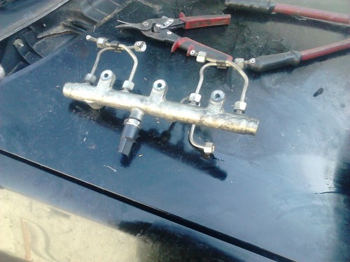 Rampe injection peugeot 206 - 206, 2l