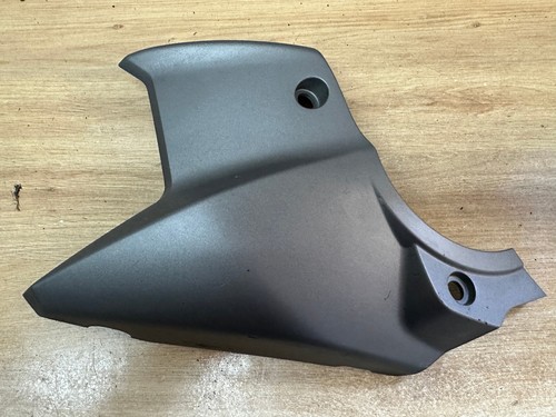 Cache plastique carenage - plastique,