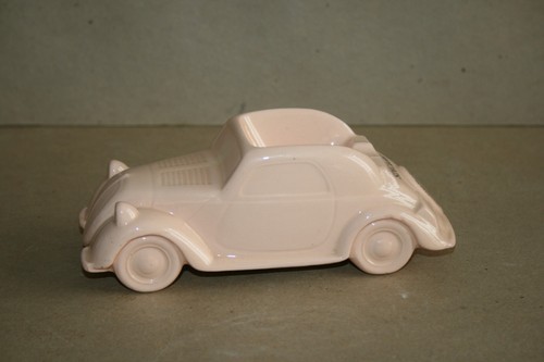 Voiture cendrier faïence - en,