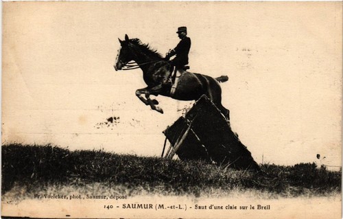 Cpa saumur saus - d'une, claie