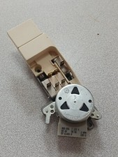 Ikea Whirlpool FXTP6 20123745 moteur aiguillage meteor mod.956 4w 2RPM t.125°c