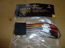 CONNECTEUR + CABLAGE AUTORADIO RENAULT ISO 4 HAUT PARLEURS  7701408248