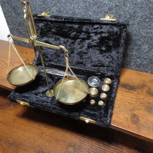 Ancien jeu balance - de, en