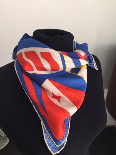 Foulard louis vuitton éditon - louis,