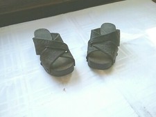 Ancien sabot en bois  et cuir