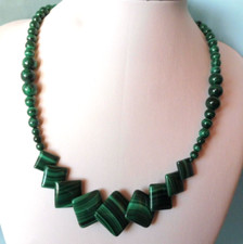 Collier en Malachite naturelle