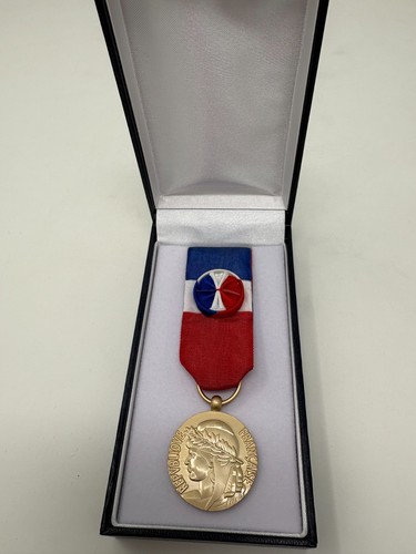 Médaille travail vermeil - du,