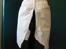 Ancienne culotte fendue - , panty