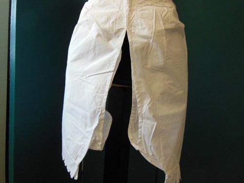 Ancienne culotte fendue - , panty