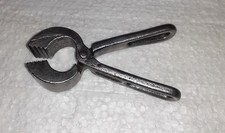 ANCIENNE PETITE PINCE OUTIL