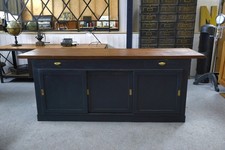 Comptoir de commerce à portes coulissantes en pin 1950's