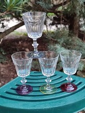 4 ANCIENS PETITS VERRES À LIQUEUR GOUTTE CÔTES PLATES SUR PIED COLORÉS FRANCE 
