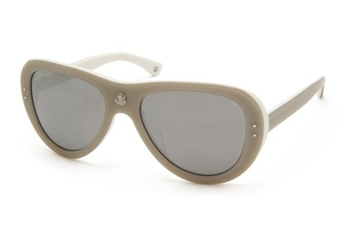300 lunettes soleil - 300€,