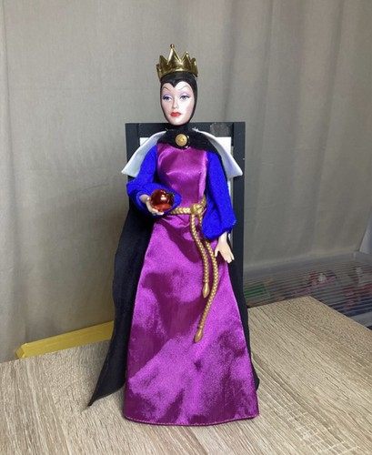 Barbie méchante sorcière - barbie,