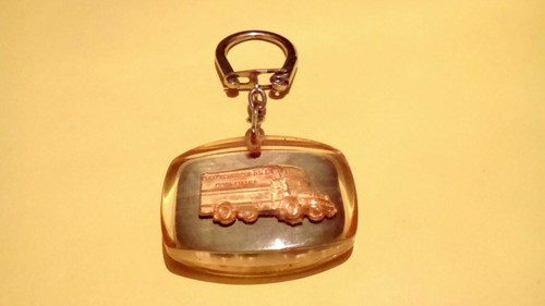 Ancien porte clés camion - porte,
