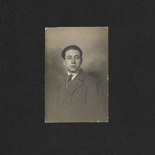 Portrait identité jeune homme