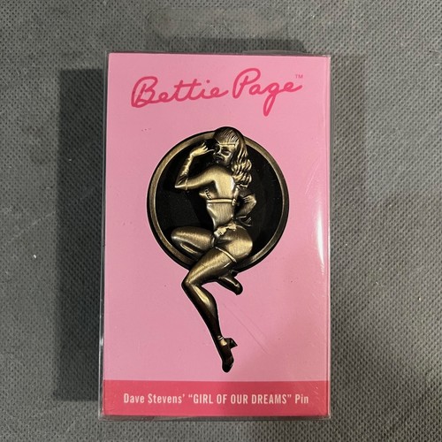 Dark hores deluxe bettie page - dark,