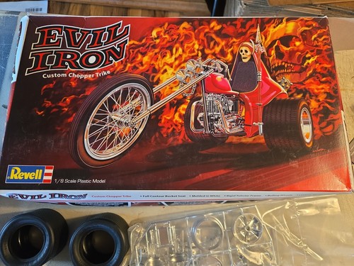 Revell 17325 evil - revell,