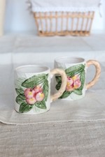 Tasses vintage barbotine - Motif fruit cerises