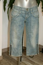 joli pantacourt en jeans