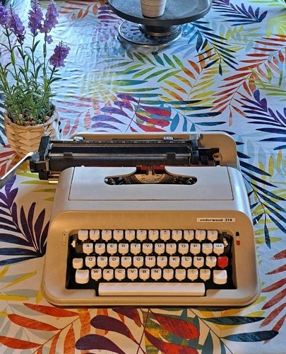 Machine ecrire portable - ecrire,